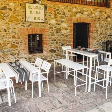 arredamento da esterno per bar e locali di piccole dimensioni