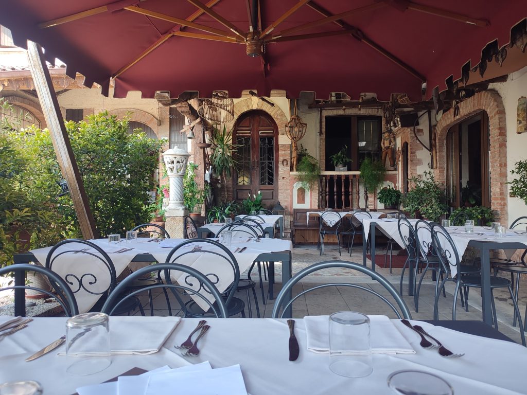 arredamento per bar e ristoranti
